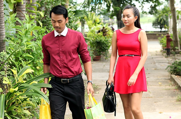 Phan Nhu Thao cap ke voi Duy Nhan trong phim moi hinh anh