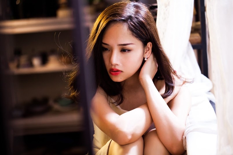 MV mới của Miu Lê có  tên Mình từng yêu nhạc có giai điệu trữ tình của pop ballad. Tình cờ nghe được ca khúc này, nữ ca sĩ xinh đẹp ngỏ ý với nhạc sĩ để cô thể hiện vì nó phù hợp với chất giọng của cô.