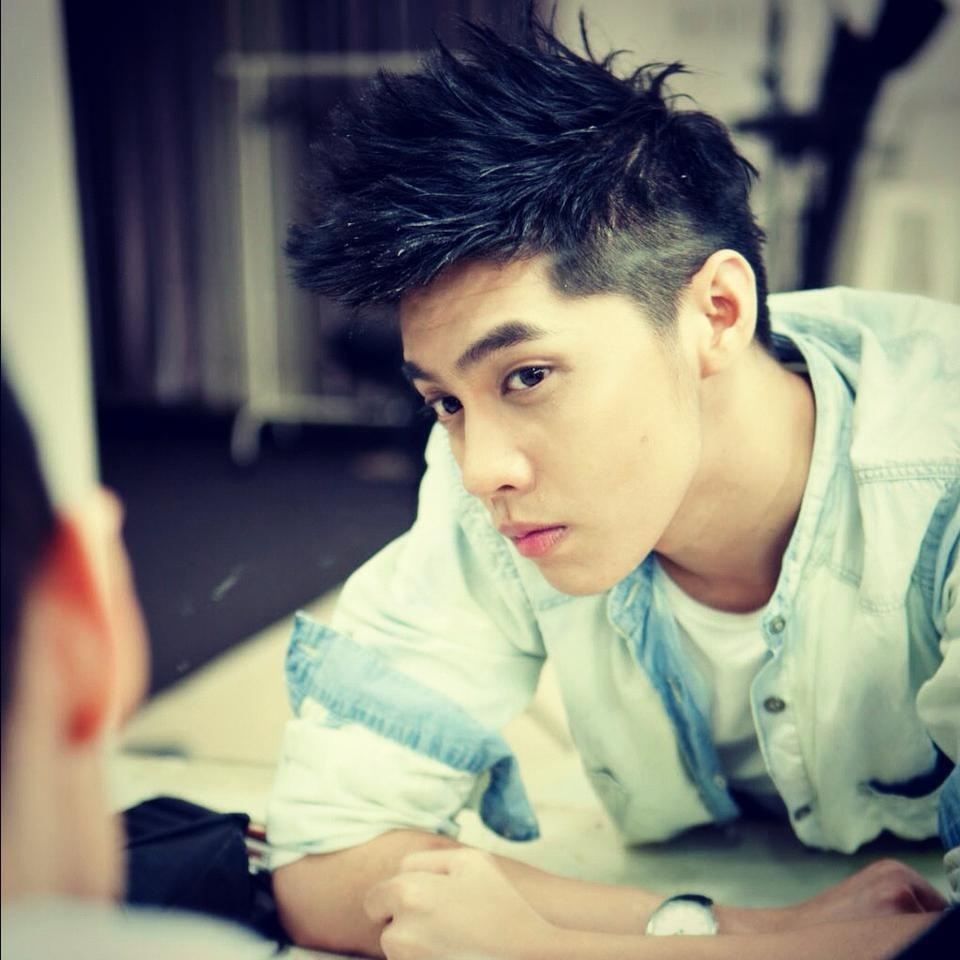 Tất nhiên, lý lẽ của Noo hoàn toàn đánh bại nhu cầu từ công chúng nhưng vẫn không thể ngăn cản việc dư luận tò mò về chuyện tình cảm của anh. Nhưng dẫu sao, việc nam ca sĩ điển trai không muốn chia sẻ những vấn đề riêng ngoài âm nhạc cũng là việc đáng hoan nghênh khi có quá nhiều người lợi dụng scandal để đánh bóng tên tuổi.