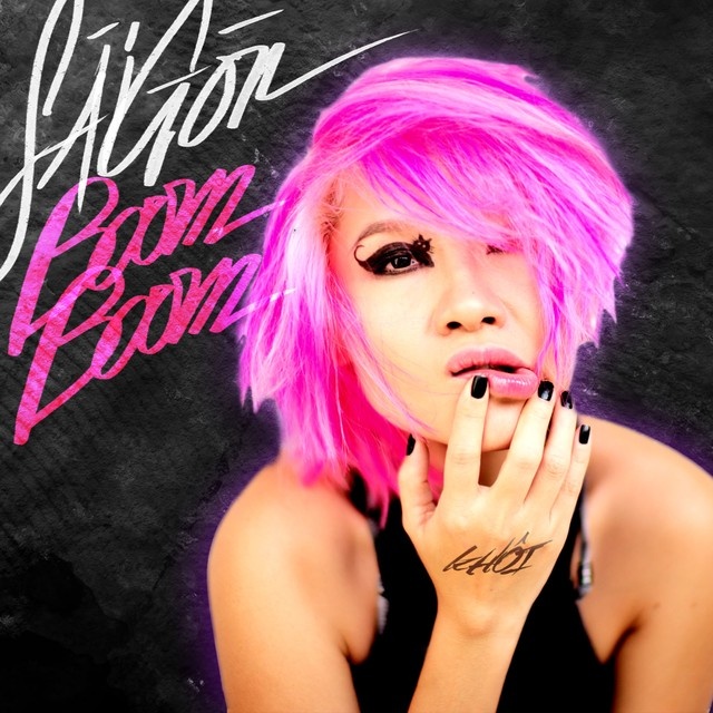 Tuy vậy, Mai Khôi vẫn không cảm thấy hề hấn gì trước những khen chê của dư luận. Ngược lại cô cho rằng, giới trẻ vốn yêu thích sự tự do và văn minh sẽ đón nhận MV này.