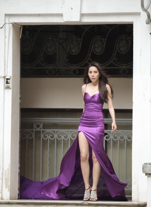 Hành động này bị cho là dung tục, phản cảm và nó đã ảnh hưởng đến tên tuổi của giọng ca Ngôi nhà hạnh phúc. Thủy Tiên cũng ý thức được cô đã sai nên lên tiếng xin lỗi khán giả. Nhưng có lẽ đây là tai nạn khó quên của nữ ca sĩ xinh đẹp.