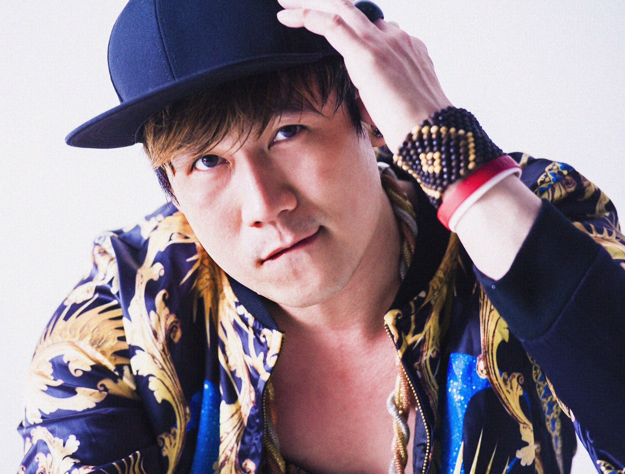 Khanh Phuong lam moi nhac xua trong album 'Co hang xom' hinh anh