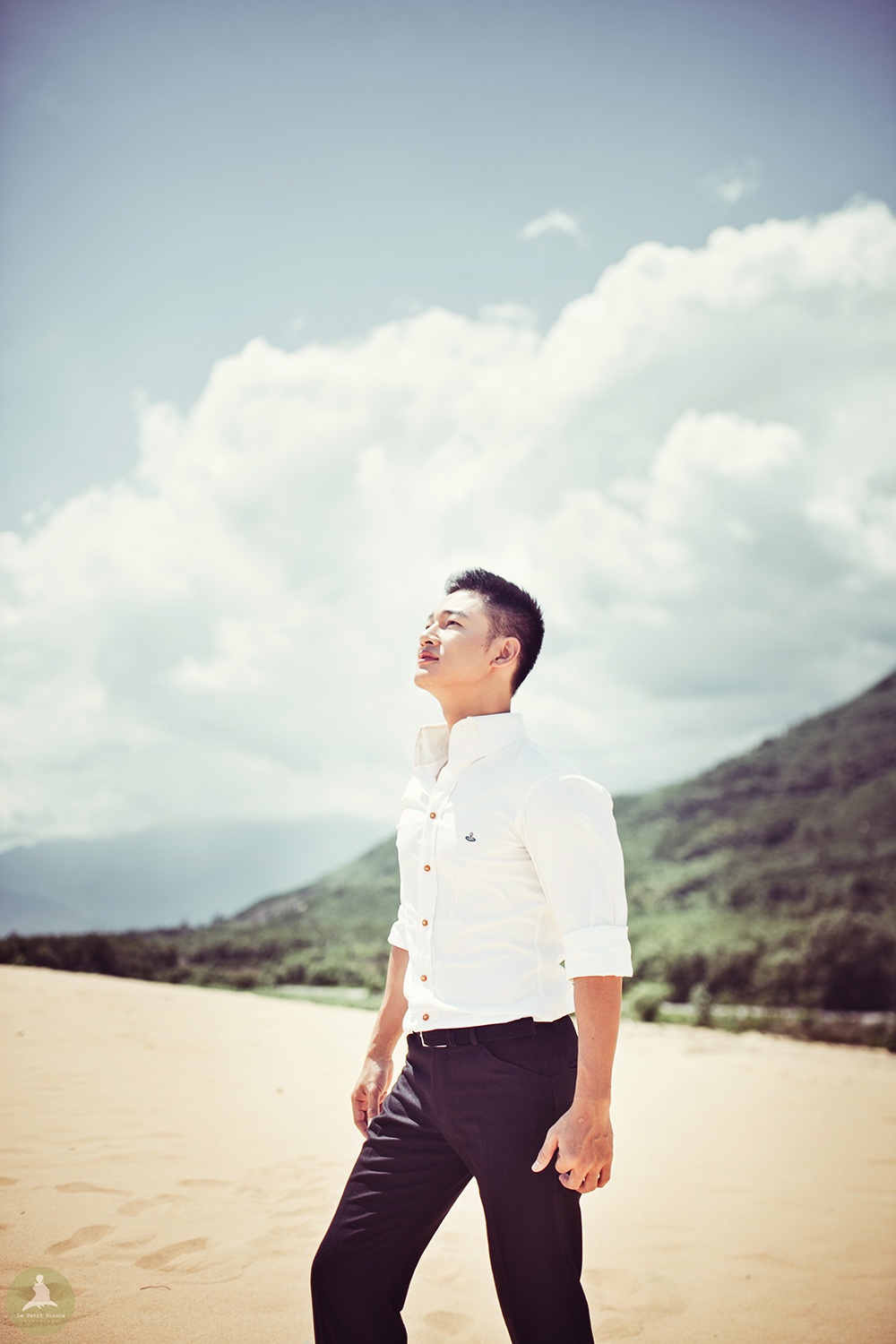 Sau khi chính thức ra mắt báo giới album Requiem vào ngày 15/10 vừa qua, Đức Tuấn sẽ có buổi mini liveshow của riêng mình tại Đà Nẵng vào 23/10 với tên gọi Đêm nhạc họ Phạm – Hình như... thu.