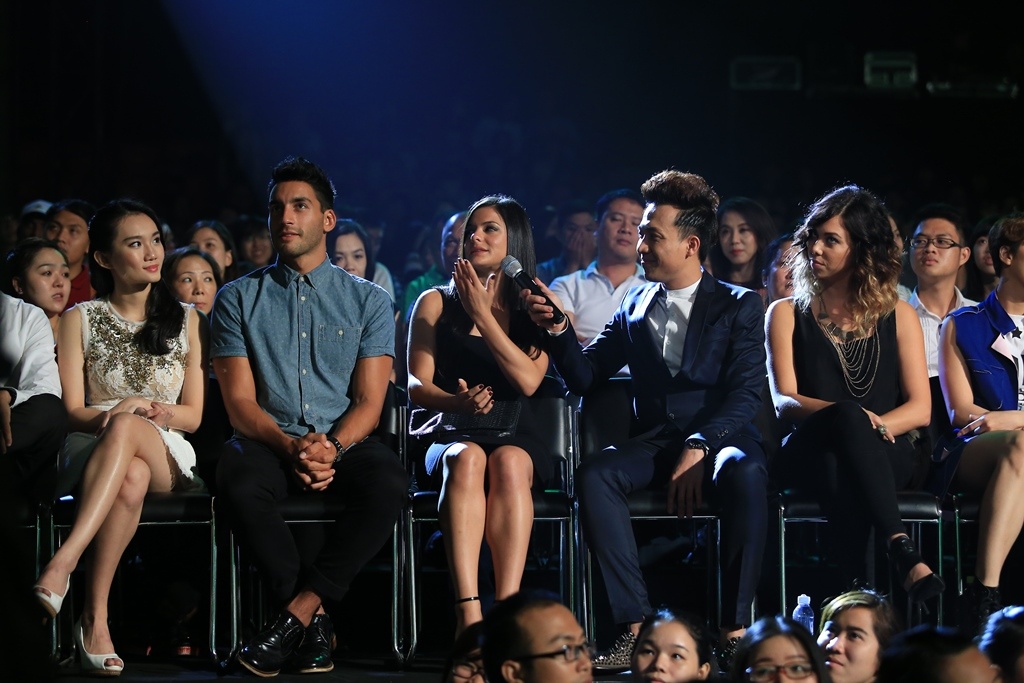 Courtney Galiano và Tatiana Parker