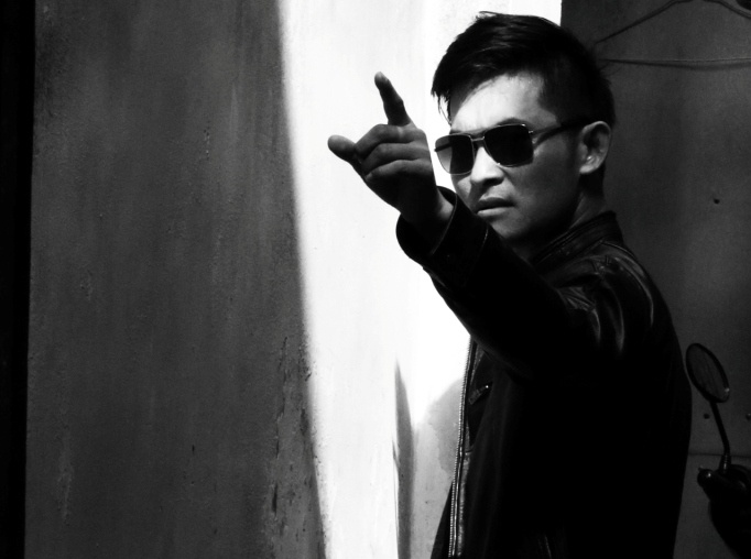 Nguyen Hong An phong tran trong bo anh moi hinh anh