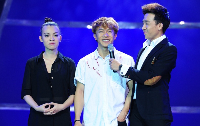 Xem lai dem cong bo ket qua Thu thach cung buoc nhay hinh anh