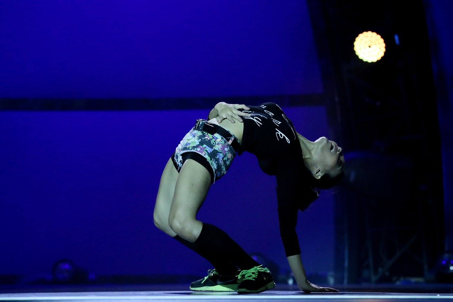 Cũng như Vi Anh, Thu Hiền chọn dancesport để chinh chiến trong giây phút sinh tử. Những bước nhảy của cô sôi động, mạnh mẽ và dứt khoát. Tuyết Minh đánh giá: “Em mang đến chương trình hành trang về kỹ thuật, kỹ xảo của tất cả các thể loại khác. Tuy nhiên, em đã đứng ở vị trí này lần thứ hai, điều đó chứng tỏ em chưa giải mã được chìa khóa để mở tâm hồn của khán giả”.