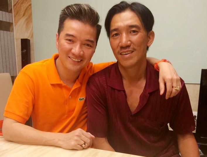 Dam Vinh Hung muon facebook tim em trai that lac hinh anh