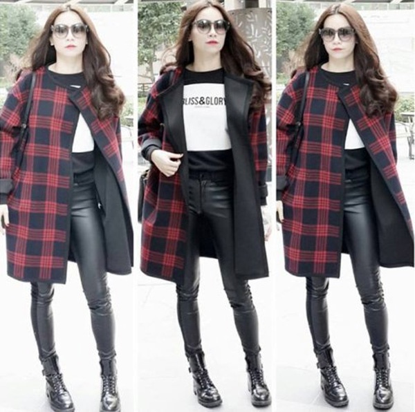 Cách kết hợp của Hà Hồ phổ biến và dễ bắt chước. Bạn có thể chọn một chiếc quần da, áo pull bên trong cùng áo khoác dáng dài kẻ sọc. Để tạo lên cái nhìn năng động thì một đôi giày khỏe khoắn hoặc bốt ngắn cổ là phù hợp.