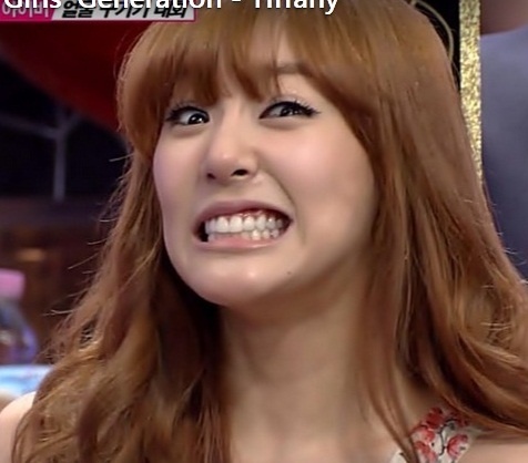  Tiffany (SNSD) muốn khoe hàm răng trắng hay đôi mắt 