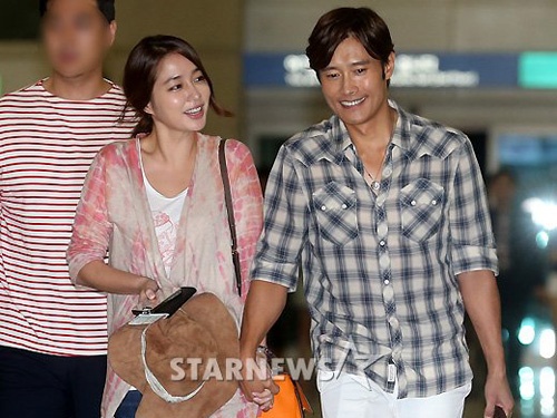 Sự im lặng của Lee Min Jung khiến dư luận tin rằng cô đã tha thứ cho chồng và họ đã hàn gắn lại tình cảm trong kì nghỉ tại Mỹ gần đây.