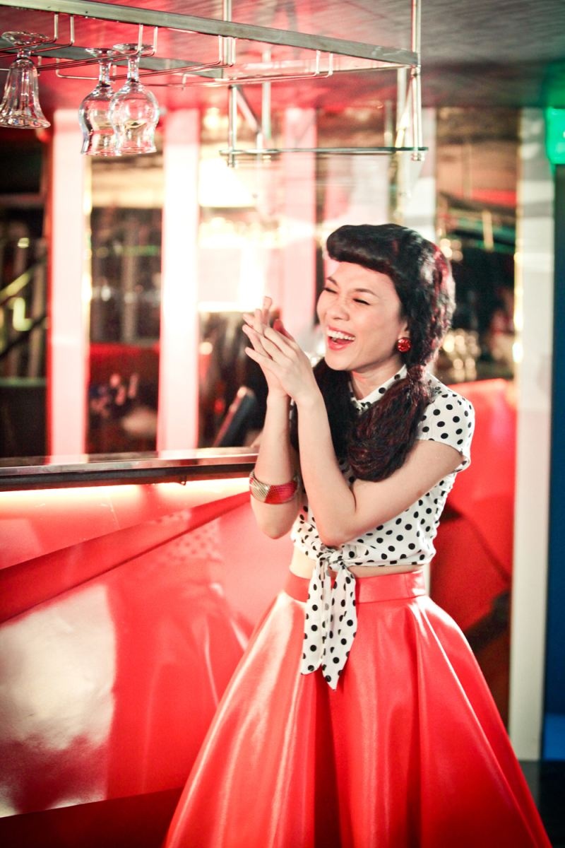 Vào tháng 3 năm 2013, Mỹ Tâm tạo ra sự kiện khó quên khi phát hành album Tâm. Hàng nghìn người hâm mộ vây kín trụ sở công ty của cô để sở hữu chữ ký và nhờ đó, album vol 8 của Mỹ Tâm đạt kỷ lục về lượng tiêu thụ. Album này đã mang về cho cô hàng loạt hit khủng như Vì em quá yêu anh, Như một giấc mơ… Tháng 11 cùng năm, cô xuất sắc giành giải Best Southeast Asia Act trong hạng mục giải thưởng MTV EMA quốc tế.