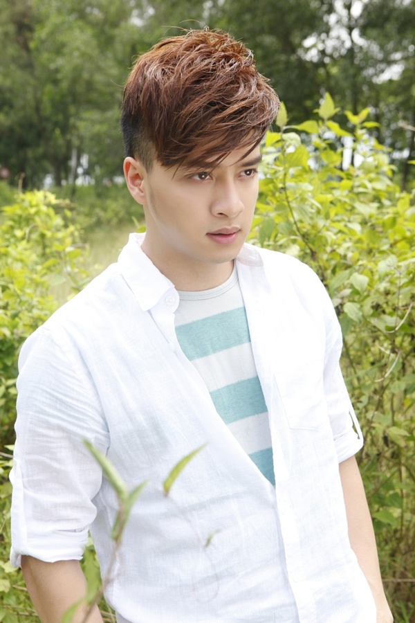 Giọng hát ngọt ngào và ngoại hình điển trai là thế mạnh của Cao Thái Sơn.