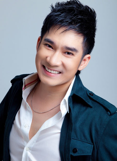 Quang Hà khởi đầu thuận lợi nhưng sau đó lại gặp nhiều gian nan.