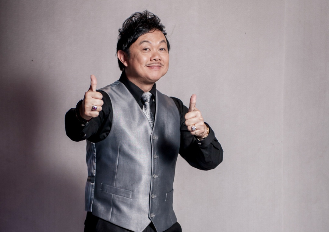 Chi Tai bo hai kich de lam liveshow ca hat hinh anh