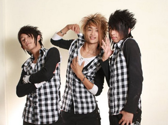 Nhung sao Viet tung gay on ao tren mang Trung Quoc hinh anh