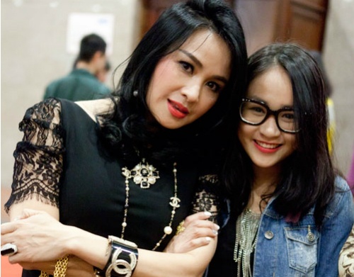 Thiện Thanh và mẹ.