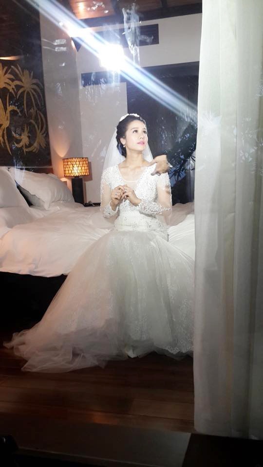 Hiện tại Kim Anh không có thời gian để lo cho đám cưới nên người nhà của cô đang 