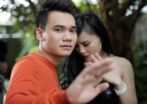 Khac Viet, Thuy Chi vung vang tren BXH Zing nua dau thang 12 hinh anh