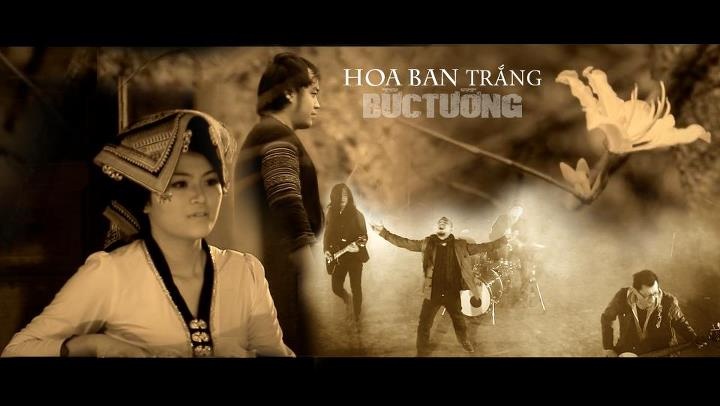 Bức Tường đến Tây Bắc để thực hiện MV Hoa ban trắng dưới cái lạnh 10 độ C. Không chỉ mô tả câu chuyện bi thương của người con gái dân tộc Thái, MV còn cho khán giả trải nghiệm cảnh quan hùng vĩ của vùng núi phía Bắc.