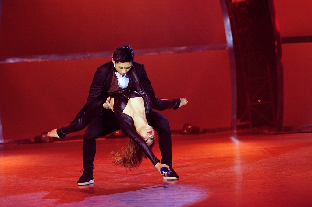 Phạm Lịch và Sơn Lâm có màu sắc rõ rệt trong 2 bài nhảy.