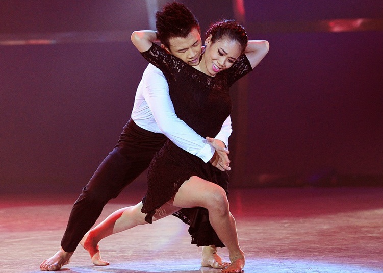 Xuan Thao te dai vi mat con, Duc Tien dong vien vo hinh anh