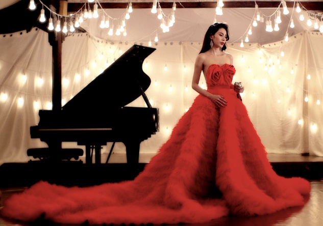 MV Happy Wedding cua Thuy Tien hinh anh