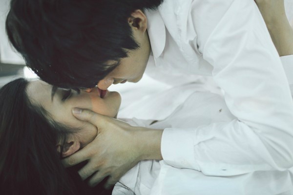 MV Cat giau ky uc cua Dong Nhi hinh anh