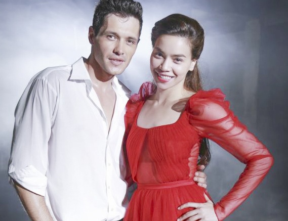 Ho Ngoc Ha bo xa dan em tren duong dua Zing Music Awards hinh anh