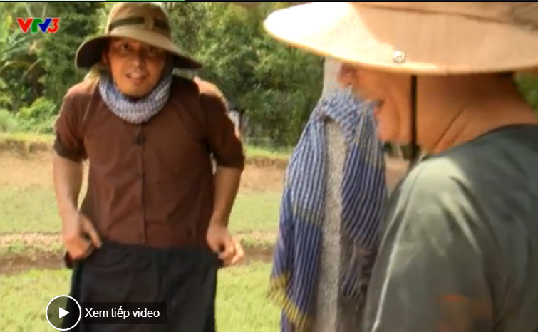 Phan Anh bi tuot quan khi bat ca hinh anh