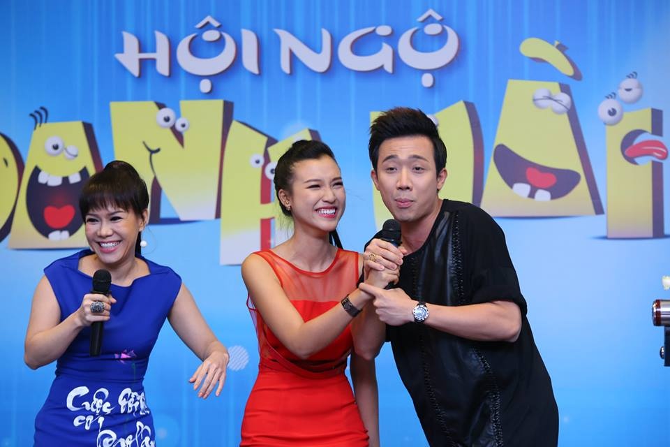 Bộ ba Việt Hương – Hoài Linh – Trấn Thành là những nghệ sĩ xuất hiện đều đặn tại các số phát sóng. Bên cạnh đó, những hiện tượng đang lên của làng hài trong năm 2014 cũng sẽ được trọng dụng nhân dịp này. 