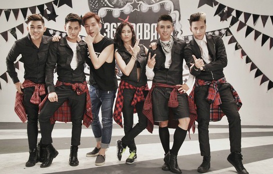 MV Hai co tien cua 365 hinh anh