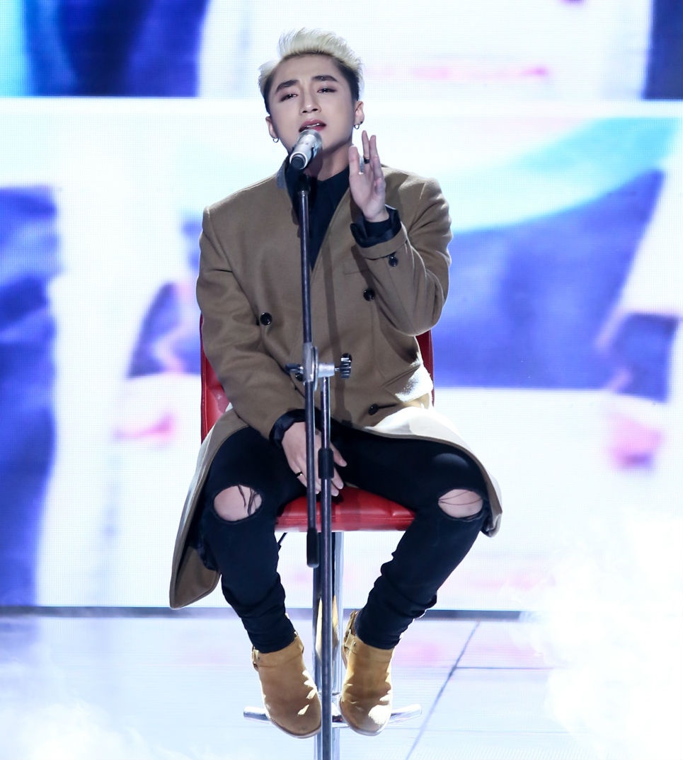 Nữ giám khảo xinh đẹp cho rằng hát về quê hương đất nước phải là ca khúc do ca sĩ sáng tác mới có ý nghĩa hơn nữa. Tổng điểm của nam ca sĩ gốc Thái Bình là 38.5 nhưng với ưu thế từ fan (giám khảo quyết định 50% kết quả, còn lại do khán giả bình chọn), Sơn Tùng M-TP và ê-kíp giành giải Nhóm thi xuất sắc nhất trong liveshow 2.