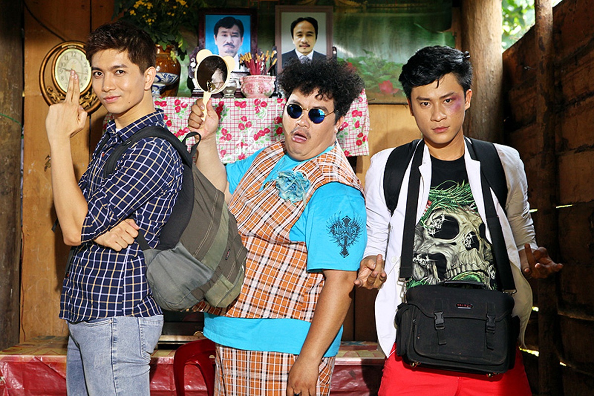 Bộ phim là cuộc hành trình thú vị của thầy trò Ba Mập (Hoàng Mập đóng), Phong (Tim), Vũ (Đông Dương) với sự chỉ đạo của Sư tổ (Huy Khánh đóng) từ Sài Gòn lên Đà Lạt để thực hiện một hợp đồng bắt ma đầy khó khăn, gian khổ. 