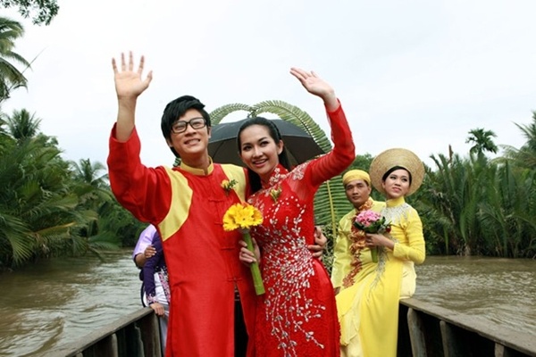 Đến với phim truyền hình “Yêu thuê”, Kim Hiền vào vai cô gái sắp đến tuổi “băm”, xinh đẹp, thành đạt nhưng vẫn chưa có người yêu.   