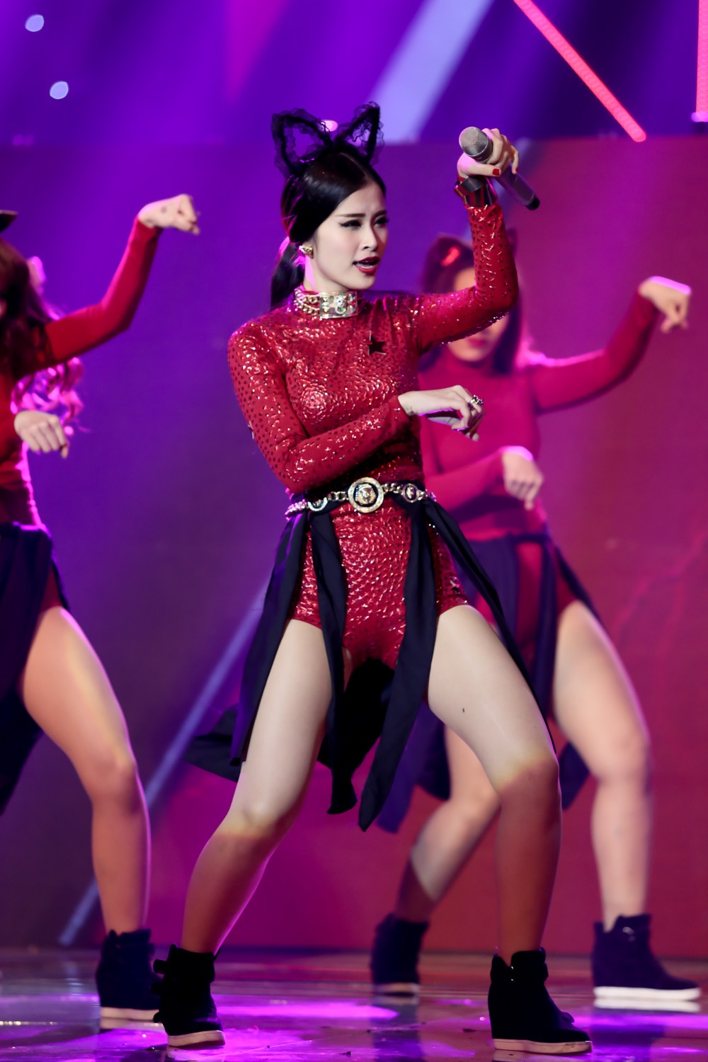 … và Đông Nhi đều xứng đáng cùng đoạt giải trong liveshow 3.