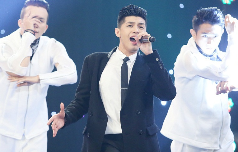 Noo Phuoc Thinh - Gat di nuoc mat hinh anh