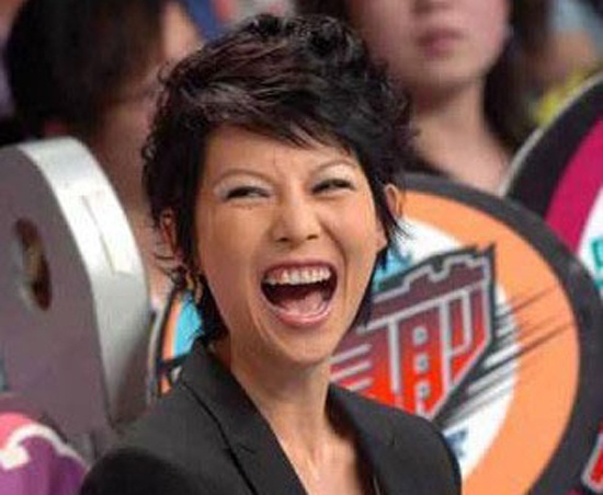 Hoa hậu Thái Thiếu Phân đang nhát ma chăng?