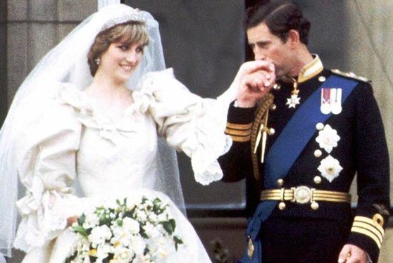 Cong nuong Diana: Tu mac xau nhat den bieu tuong thoi trang hinh anh