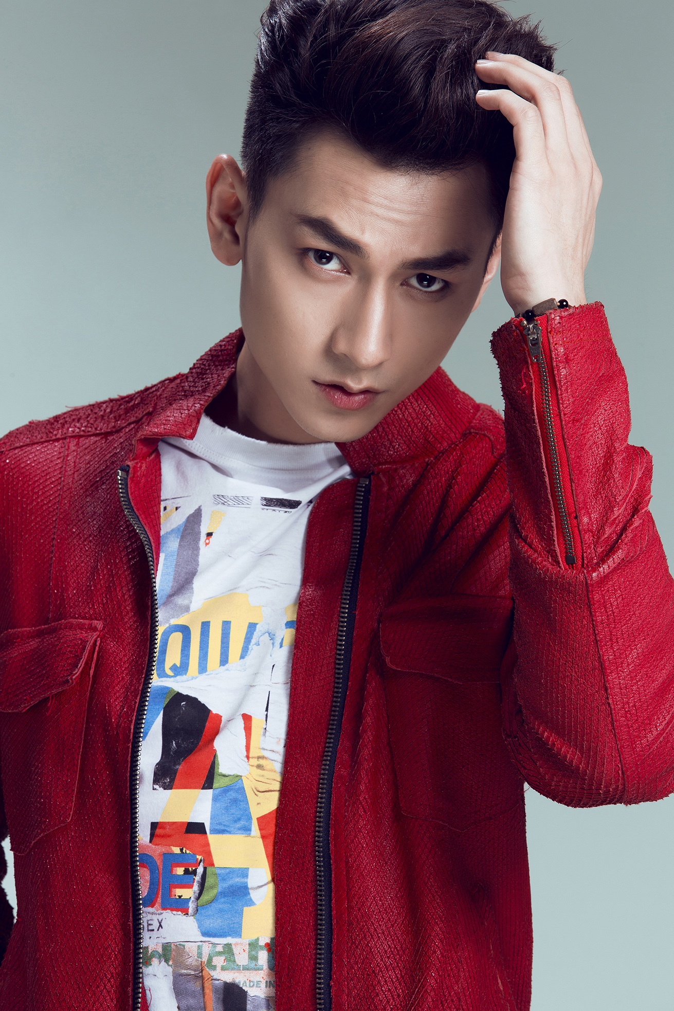 Không kém cạnh, nhóm của Isaac sẽ mang đến món quà bất ngờ cho khán giả với một ca khúc được nhạc sĩ Only C phối lại mang âm hưởng Trung Đông, có những nốt luyến đặc trưng được phối lại theo phong cách electro. 