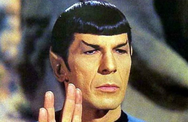 Leonard Nimoy: 'Mot nua cuoc doi song voi Spock' hinh anh