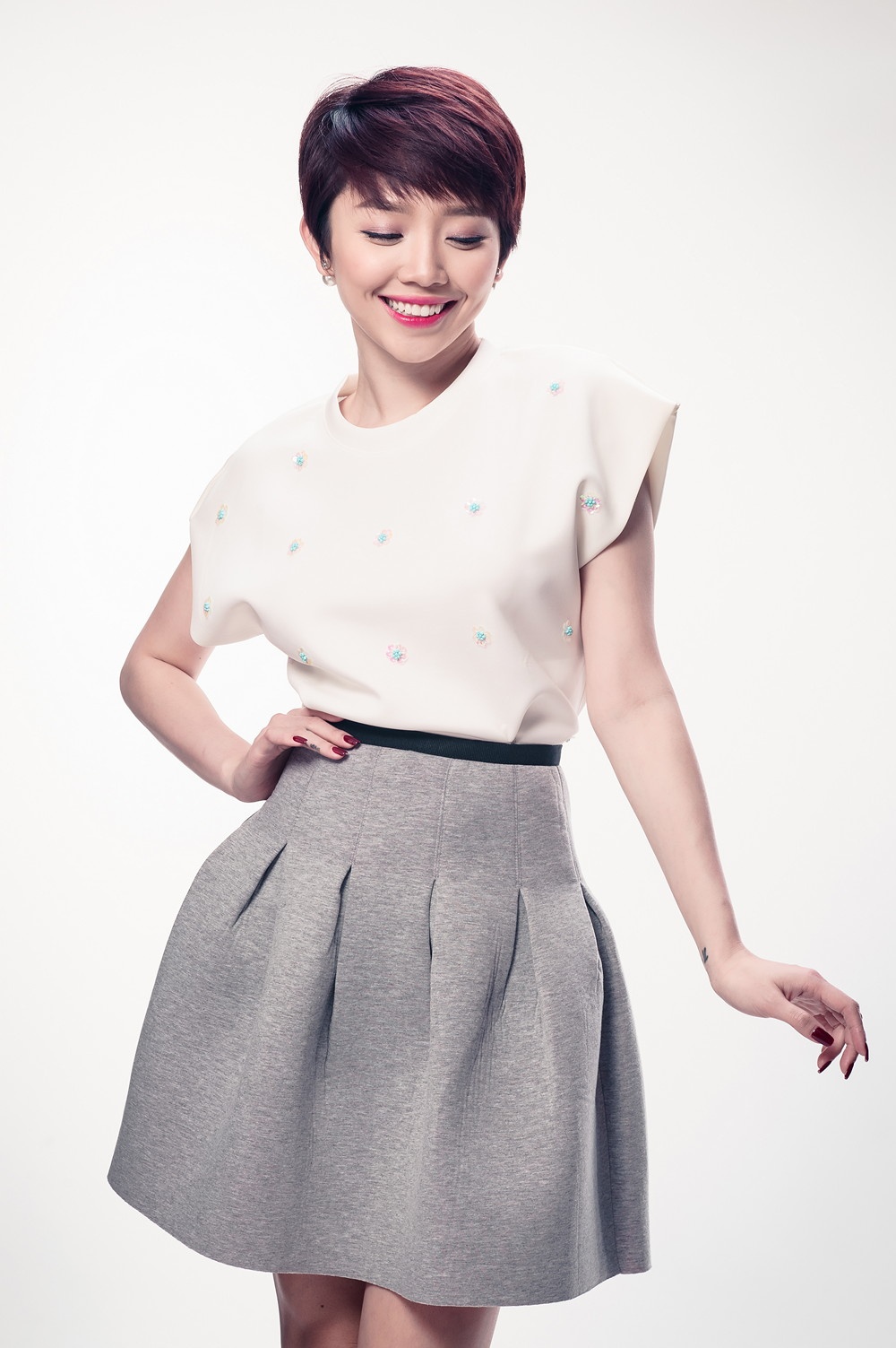 Sau Tết, The Remix cũng trở lại vào đúng dịp 8/3 trong liveshow 5. Hiện tại các team đang tích cực họp bàn ý tưởng chuẩn bị cho trận “ra quân” trở lại. Liveshow 5 là chủ đề Word music với thể loại dân gian, đây là thử thách đồng thời cũng là cơ hội để các nhóm trải nghiệm với nhiều dòng nhạc. 