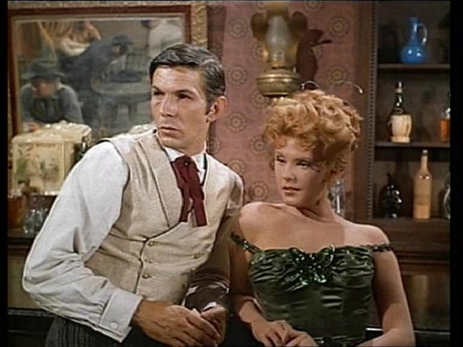 Leonard Nimoy trong bộ phim Bonanza.