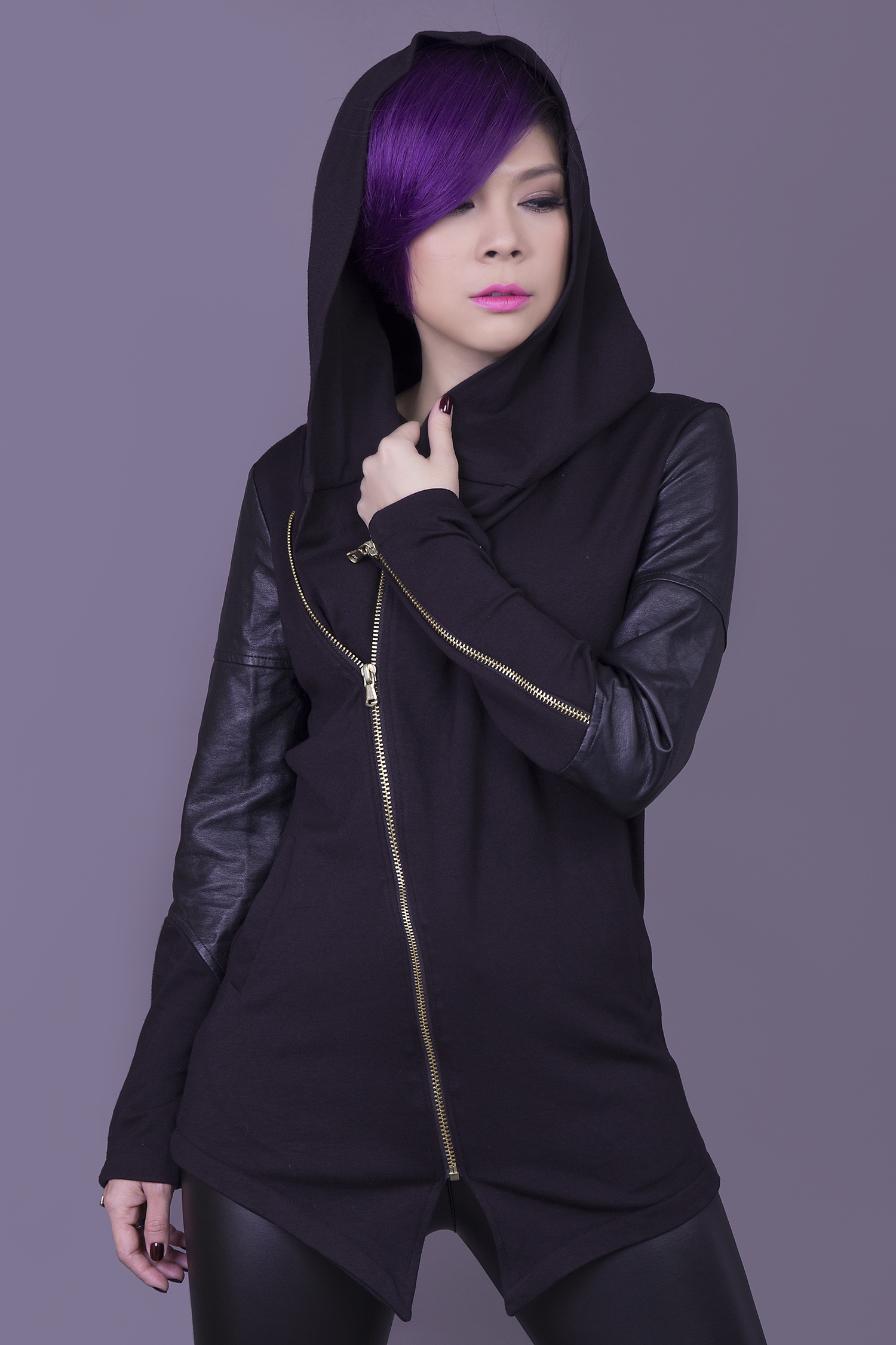 Ở lứa tuổi của cô, nhiều đồng nghiệp đã lập gia đình. Tuy vậy, giọng ca Nếu như anh không về lại tỏ ra hài lòng với cuộc sống hiện tại, cô không nôn nóng đến việc lên xe hoa như trước.