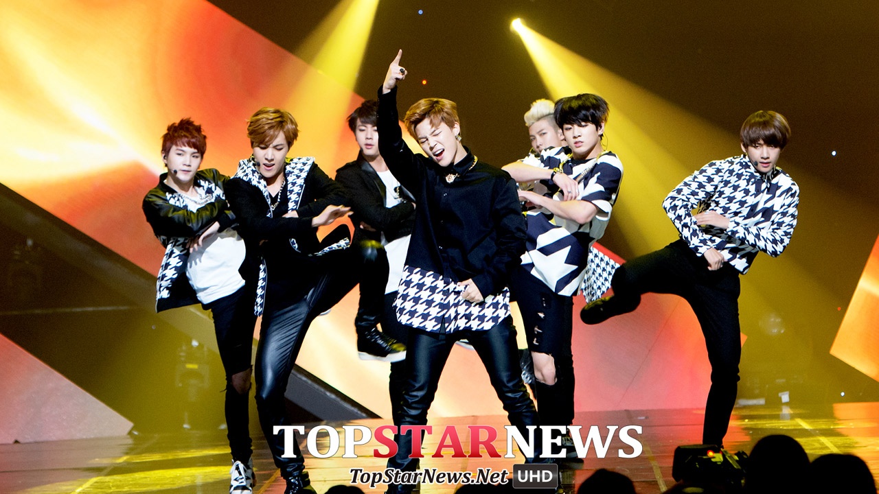 Rap Monster của BTS nói rằng cậu ấy rất kính trọng các tiền bối Big Bang, trong khi đó, Jin hâm mộ T.O.P còn Jungkook thích G-Dragon.