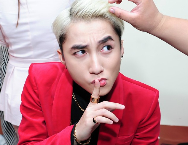 Son Tung: 'Toi ghet truoc mat cuoi noi, sau lung thi khac' hinh anh