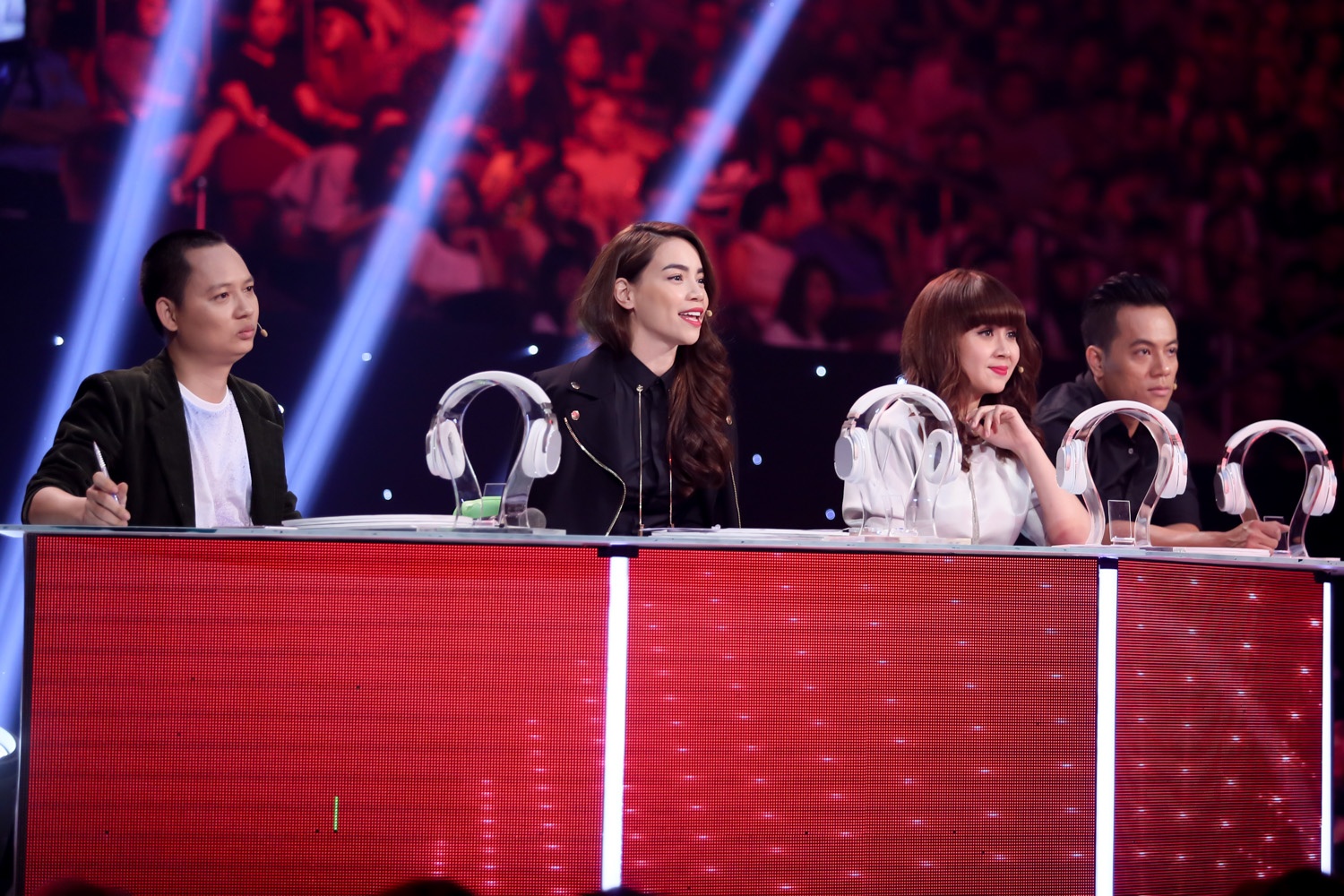 Liveshow 7 sẽ tiếp tục lên sóng vào lúc 21g, ngày 22/3/2015 và được truyền hình trực tiếp trên kênh VTV3 từ Nhà thi đấu Quân khu 7.
