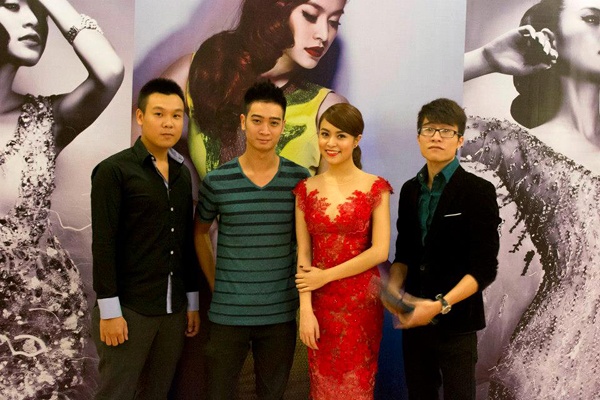 Bên cạnh việc học ở Nhạc viện, Halo đã bắt đầu làm quen với vai trò sản xuất âm nhạc và trở thành người đứng sau hàng loạt các bản hit của nhiều nghệ sĩ.