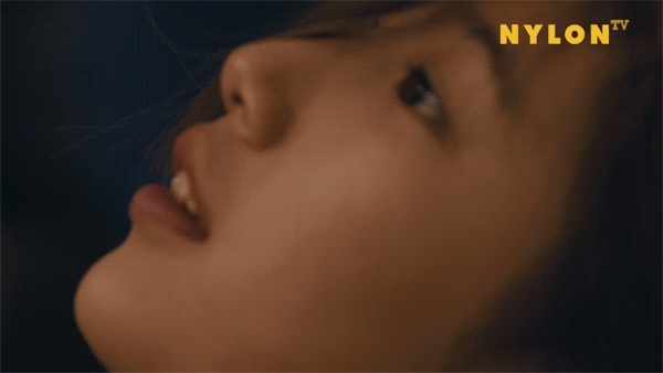 Tính cách vui vẻ, gần gũi và rất đỗi hồn nhiên đã góp phần tạo nên sức hút khó cưỡng cho 