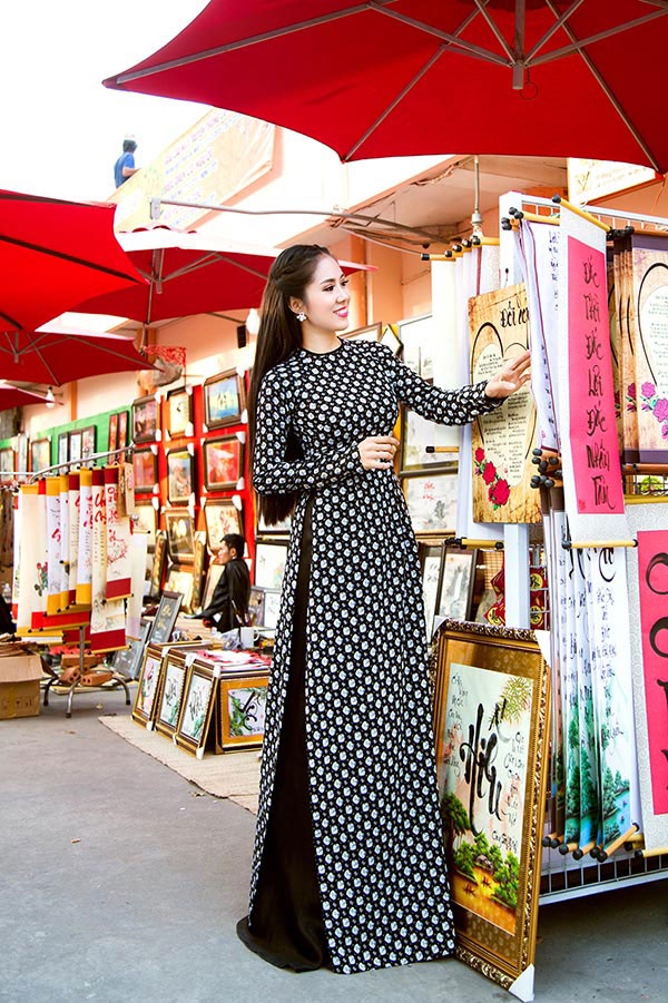 Lê Phương cho biết, sắp tới chị sẽ lấn sân ca hát và đang chuẩn bị để thực hiện một single ra mắt khán giả.